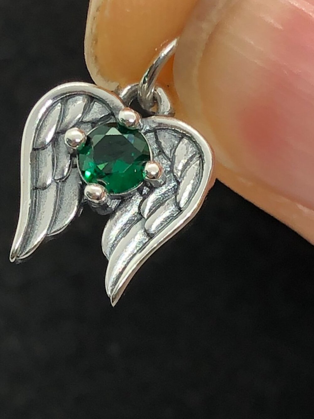 👍👍James Avery Angel Wings Birthstone Charm Garnet May